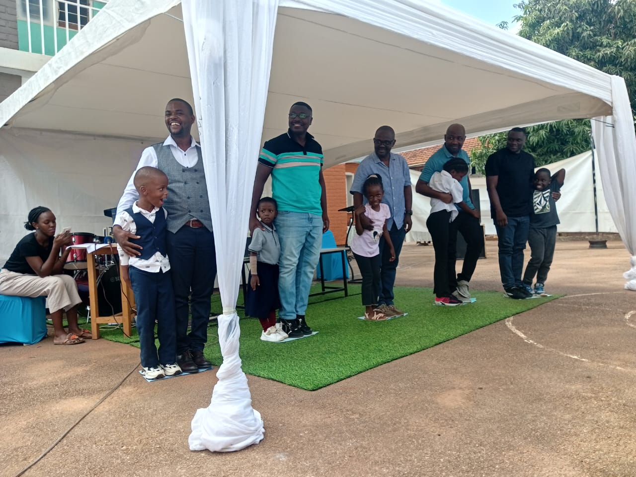 Parents participating in a parenting Demonstration
